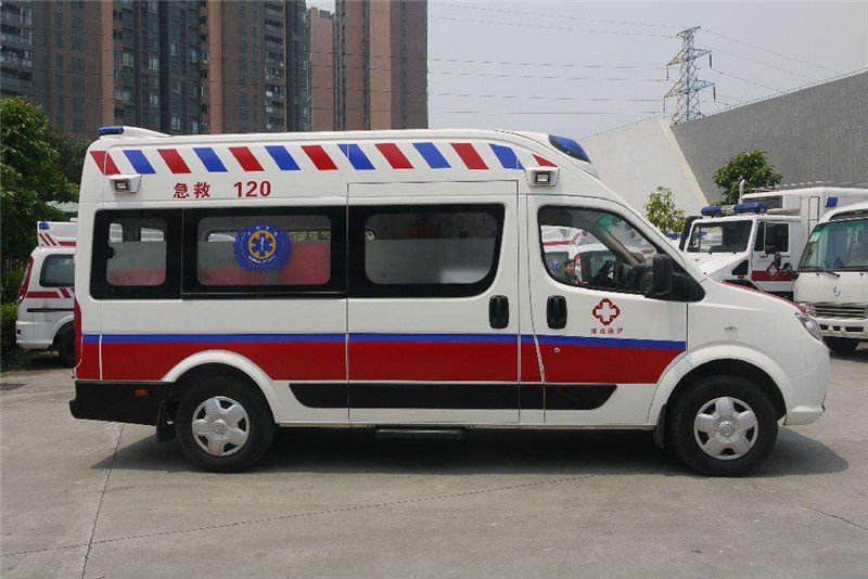 患者在等待救護(hù)車出租時(shí)需要注意什么？